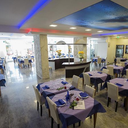 Hotel Roma Marina di Massa Exteriér fotografie