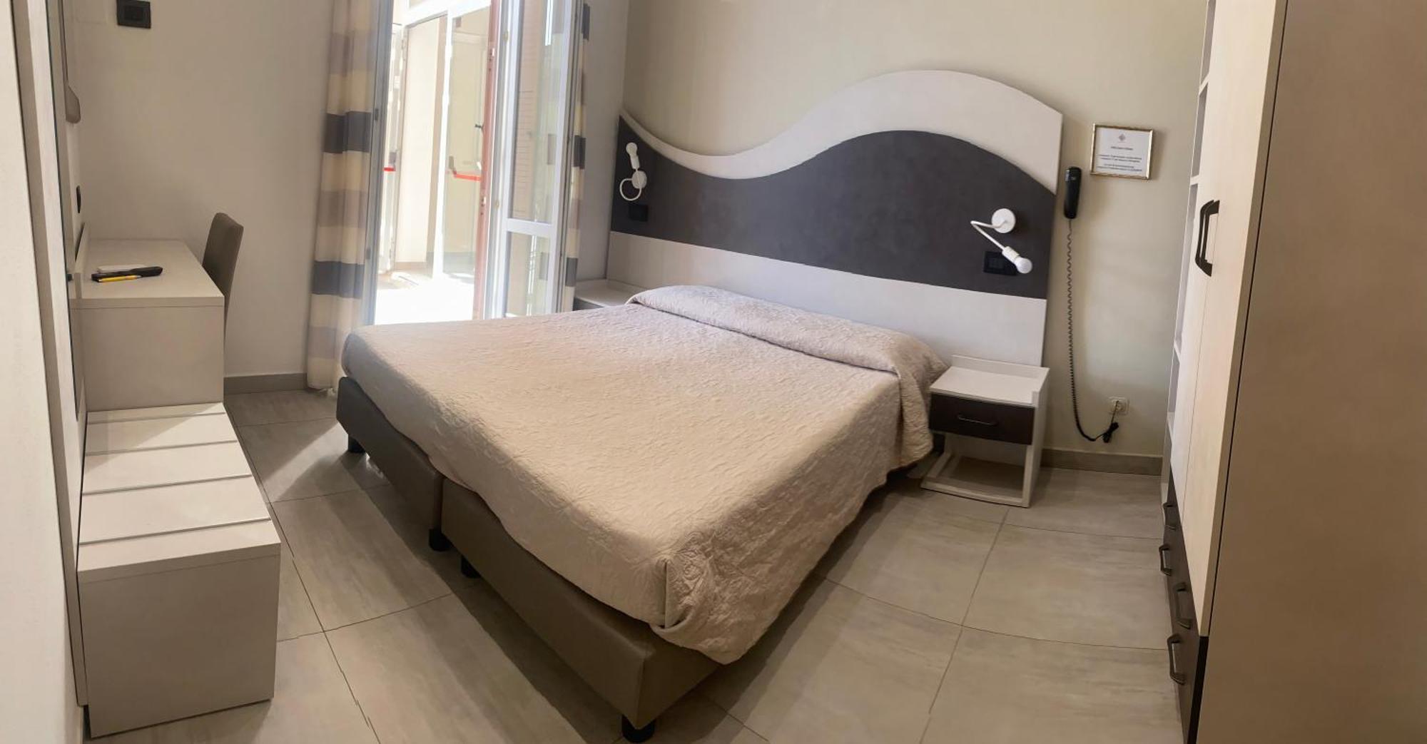 Hotel Roma Marina di Massa Exteriér fotografie