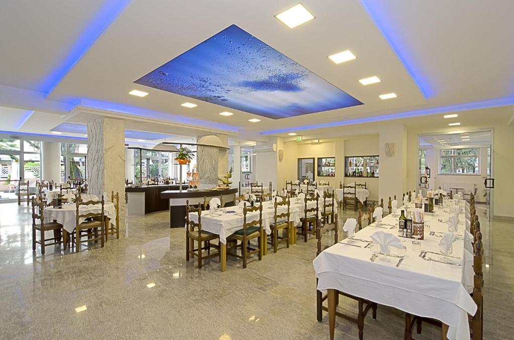 Hotel Roma Marina di Massa Exteriér fotografie